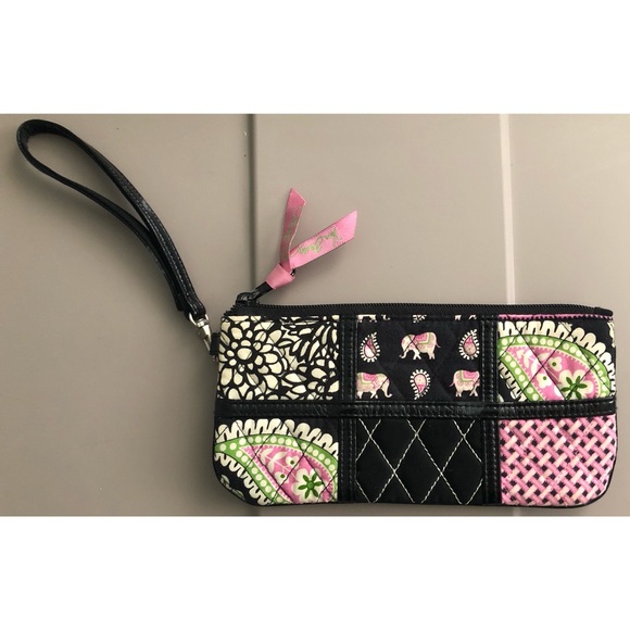 Vera Bradley Wristlet - Picture 1 of 13
